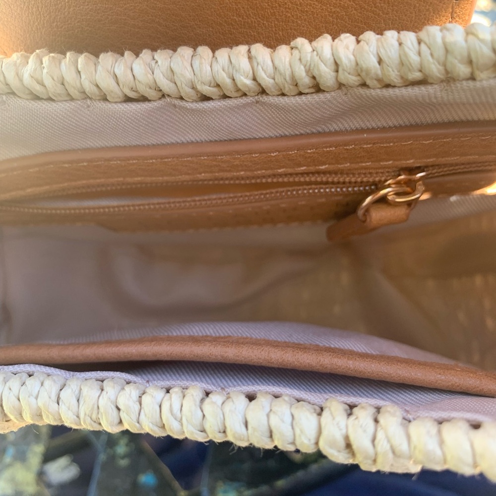 LC Lauren Conrad Woven Tan and Cream Hobo Bag - Picture 3 of 7